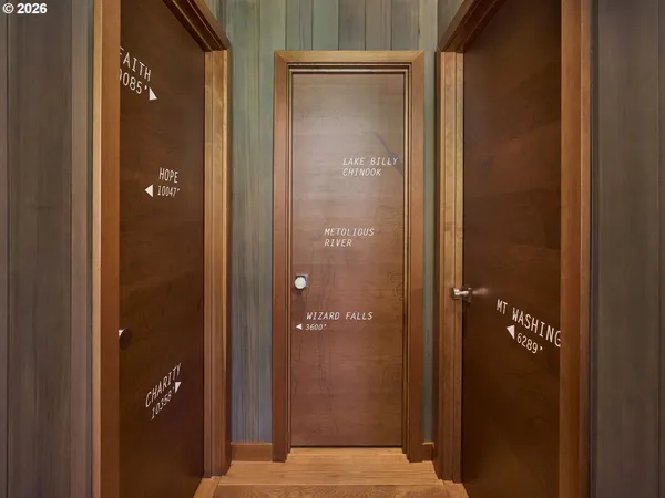a view of an entryway