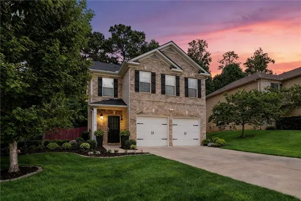 $389,900 | 6608 Oak Hill Pass, Fairburn, GA 30213