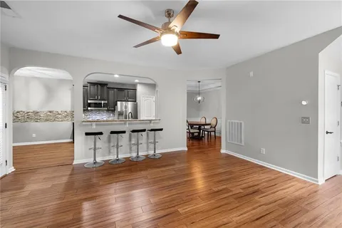 $389,900 | 6608 Oak Hill Pass, Fairburn, GA 30213