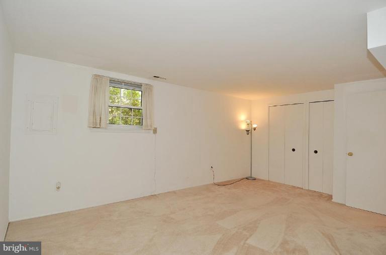9784 Early Spring Way Columbia, MD 21046 - Photo 22 of 29 Bedroom #4