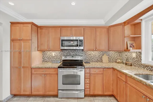 $669,000 | 1621 Northwest 110th Terrace, Pembroke Pines, FL 33026