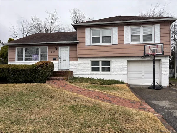 $5,800 | 570 Church Avenue, Woodmere, NY 11598