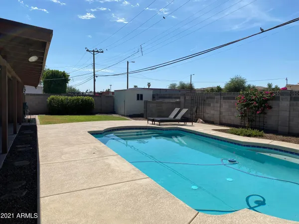 $2,895 | 7429 East Almeria Road, Scottsdale, AZ 85257