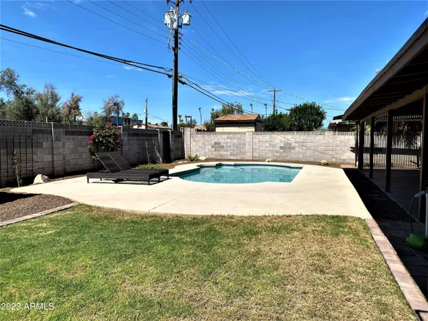 $2,895 | 7429 East Almeria Road, Scottsdale, AZ 85257