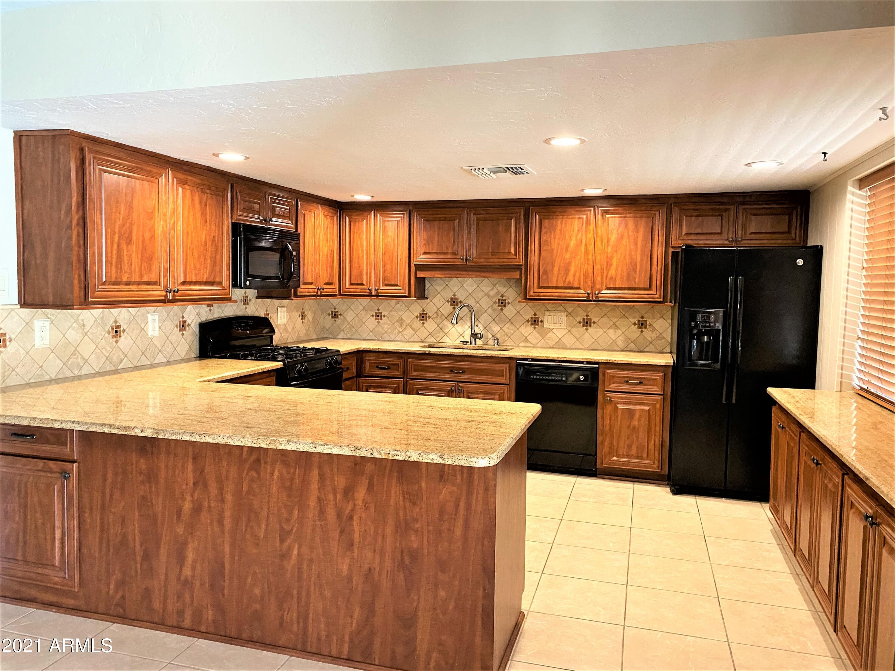 7429 East Almeria Road Scottsdale, AZ 85257 - Photo 6 of 21 kit