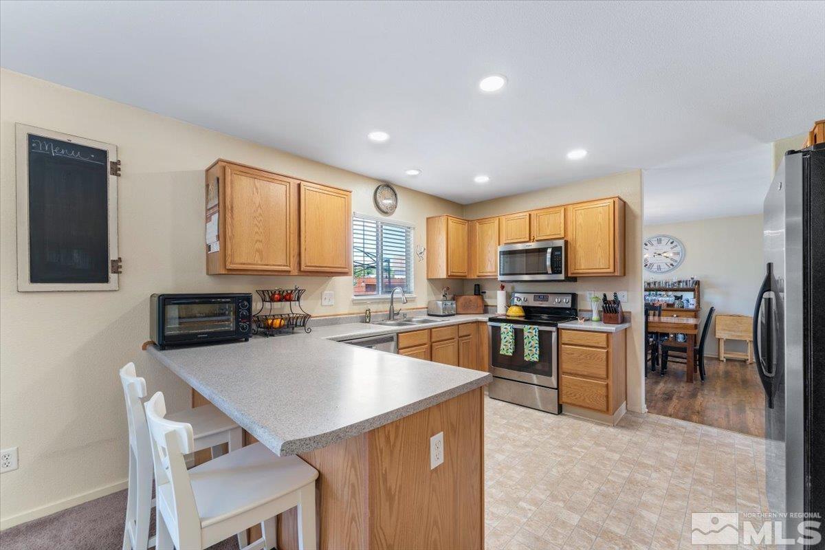 18219 Silverleaf Court Reno, NV 89508 - Photo 4 of 31 Photo 4