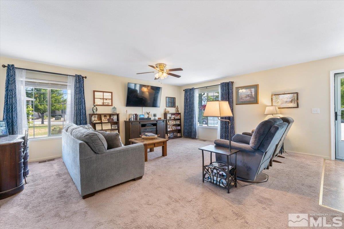 18219 Silverleaf Court Reno, NV 89508 - Photo 9 of 31 Photo 9
