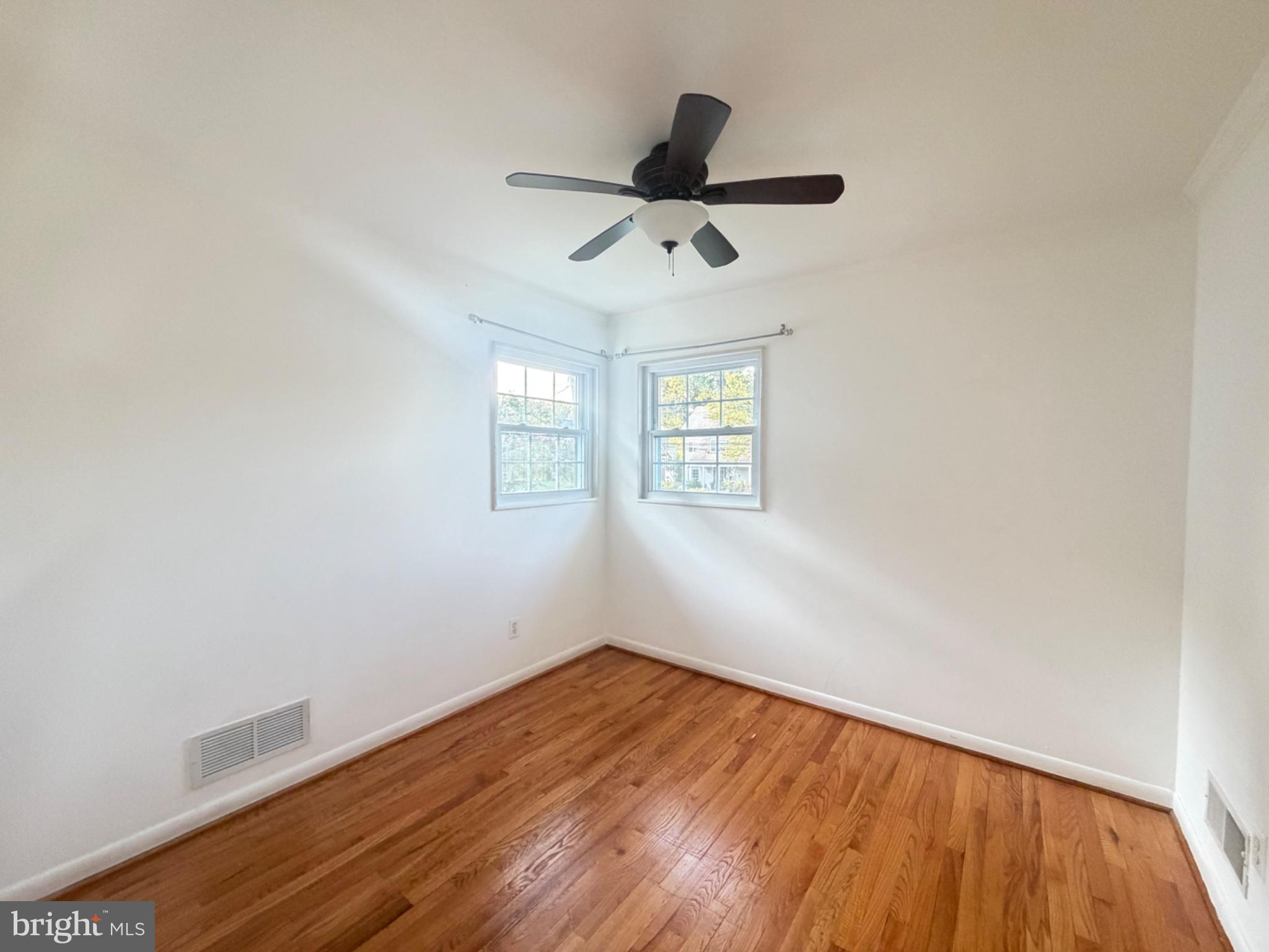 5808 Greentree Road Bethesda, MD 20817 - Photo 17 of 23 Gallery Image 17