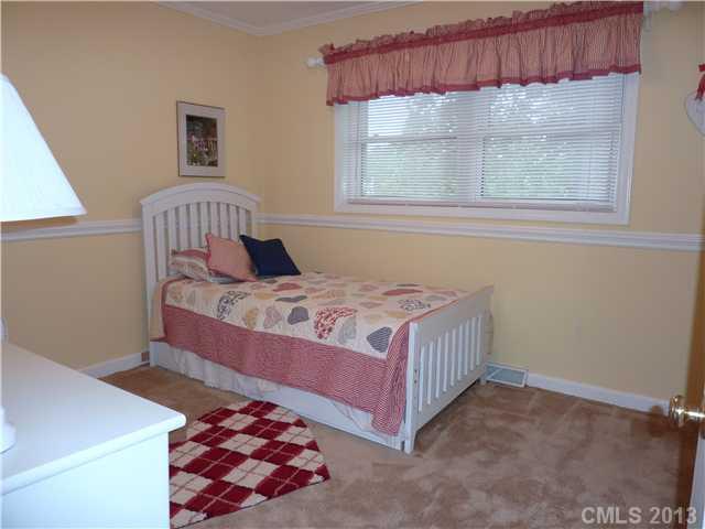 3303 Linwood Road Gastonia, NC 28052 - Photo 13 of 16 Gallery Image 13