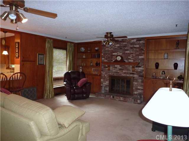 3303 Linwood Road Gastonia, NC 28052 - Photo 4 of 16 Gallery Image 4