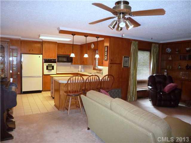 3303 Linwood Road Gastonia, NC 28052 - Photo 5 of 16 Gallery Image 5
