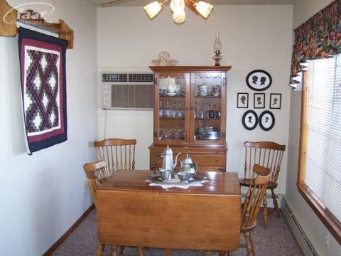 6390 Bullard Road Fenton, MI 48430 - Photo 3 of 13 20344041-2.JPG
