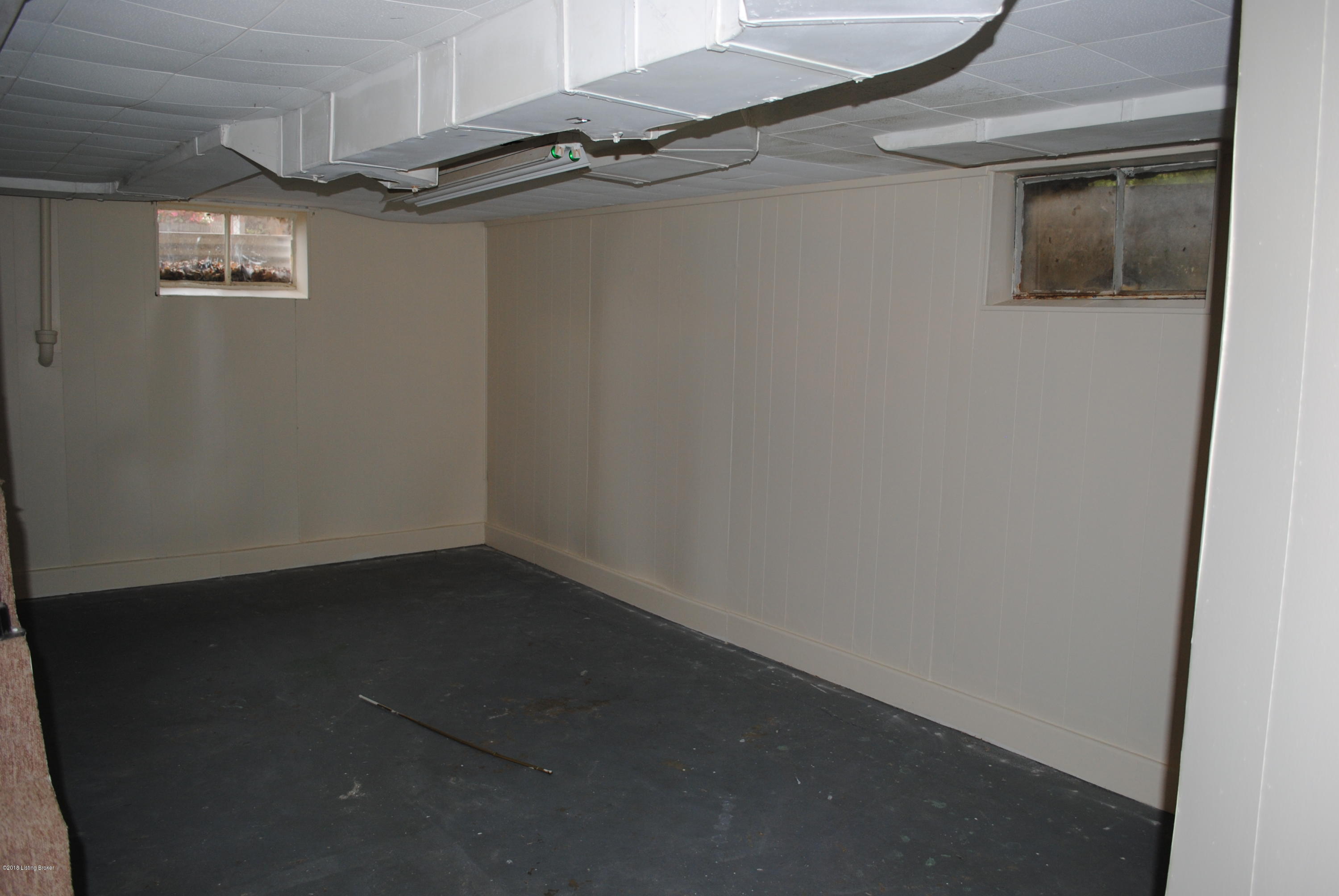 3504 Dell Road Louisville, KY 40299 - Photo 20 of 21 DSC_0021