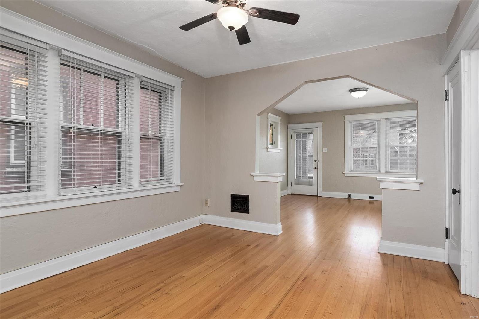 5505 Rhodes Avenue St. Louis, MO 63109 - Photo 8 of 23 Gallery Image 8