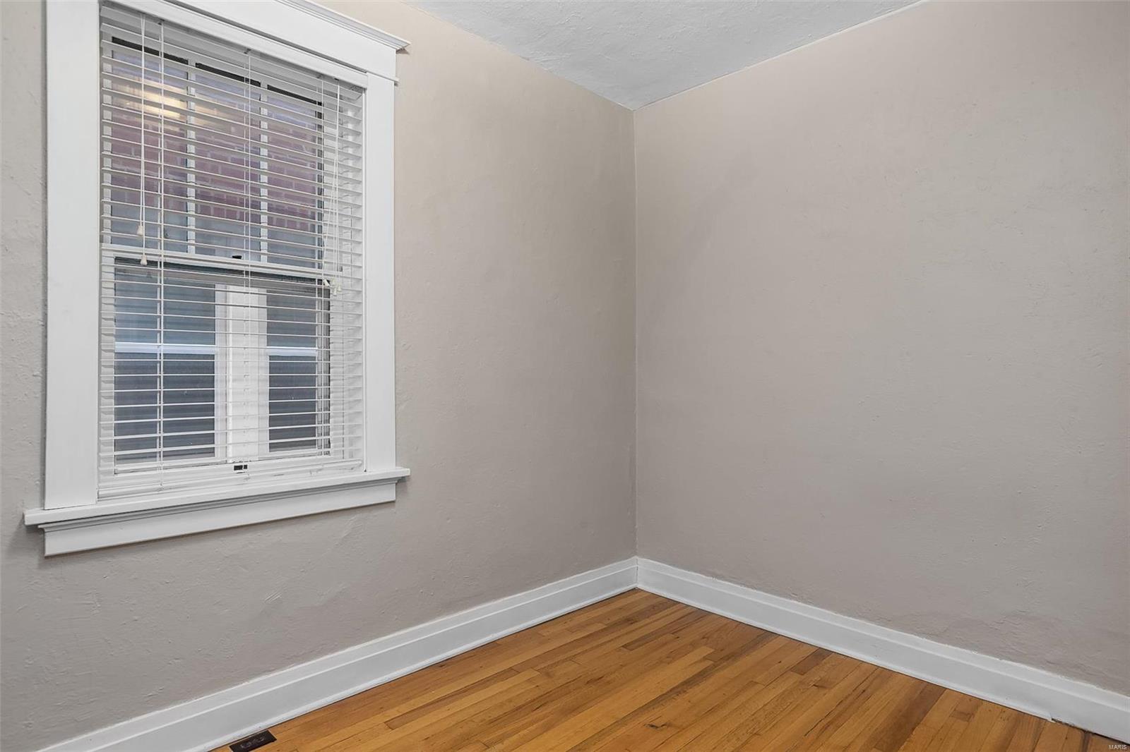 5505 Rhodes Avenue St. Louis, MO 63109 - Photo 9 of 23 Gallery Image 9