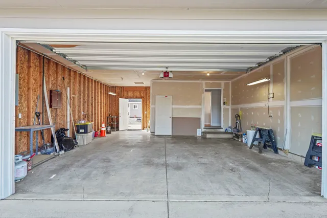 $529,900 | 3916 East Tanager Lane, Mead, WA 99021