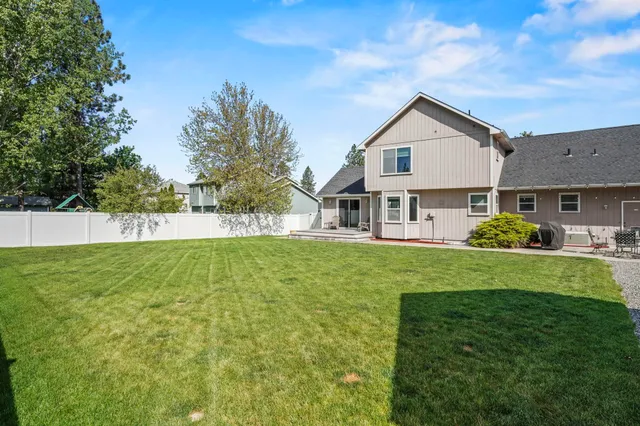 $529,900 | 3916 East Tanager Lane, Mead, WA 99021