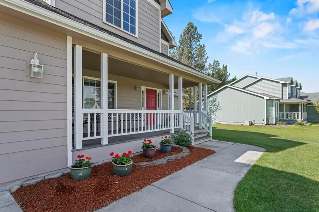 $529,900 | 3916 East Tanager Lane, Mead, WA 99021
