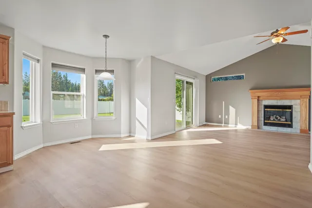 $529,900 | 3916 East Tanager Lane, Mead, WA 99021