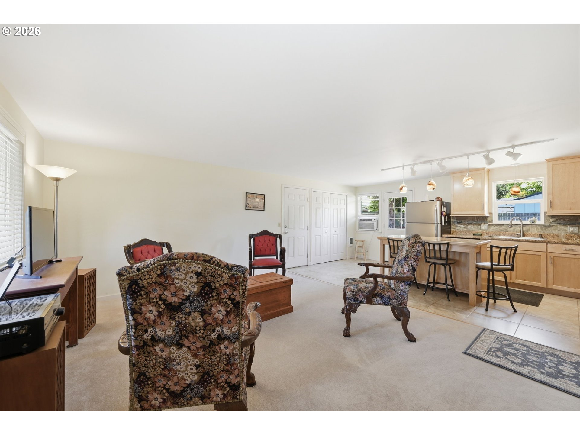 4533 Liberty Street Eugene, OR 97402 - Photo 4 of 31