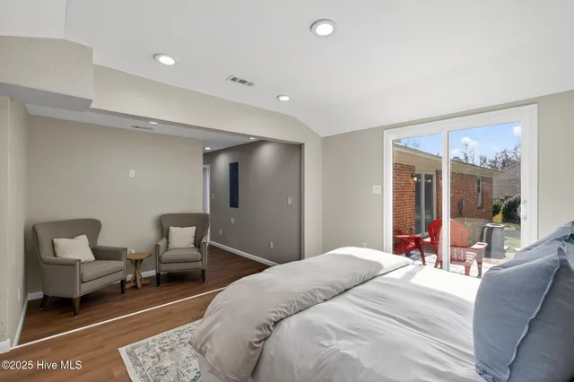 $359,900 | 1607 Dellaire Drive, Elizabeth City, NC 27909