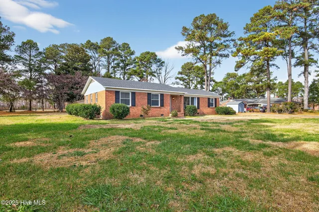 $359,900 | 1607 Dellaire Drive, Elizabeth City, NC 27909