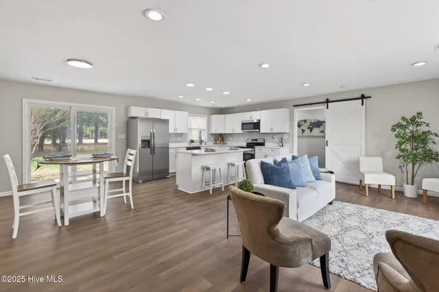 $359,900 | 1607 Dellaire Drive, Elizabeth City, NC 27909