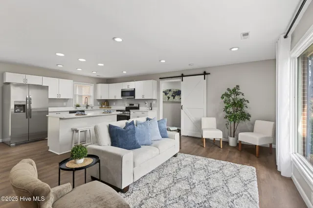 $359,900 | 1607 Dellaire Drive, Elizabeth City, NC 27909