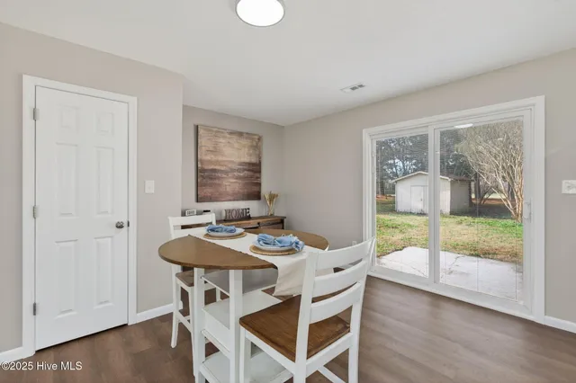 $359,900 | 1607 Dellaire Drive, Elizabeth City, NC 27909