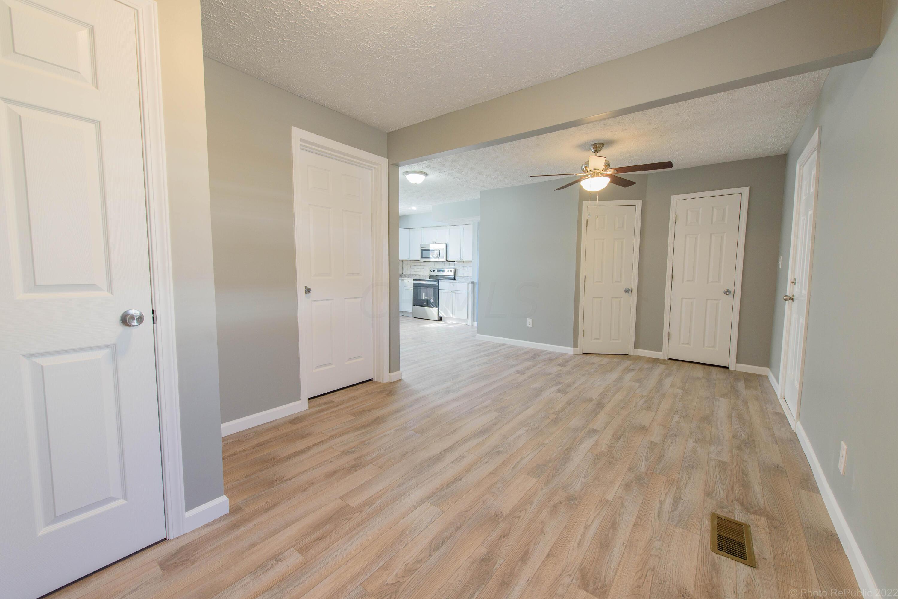 1077 Rumsey Road Columbus, OH 43207 - Photo 8 of 34 DSC_1670
