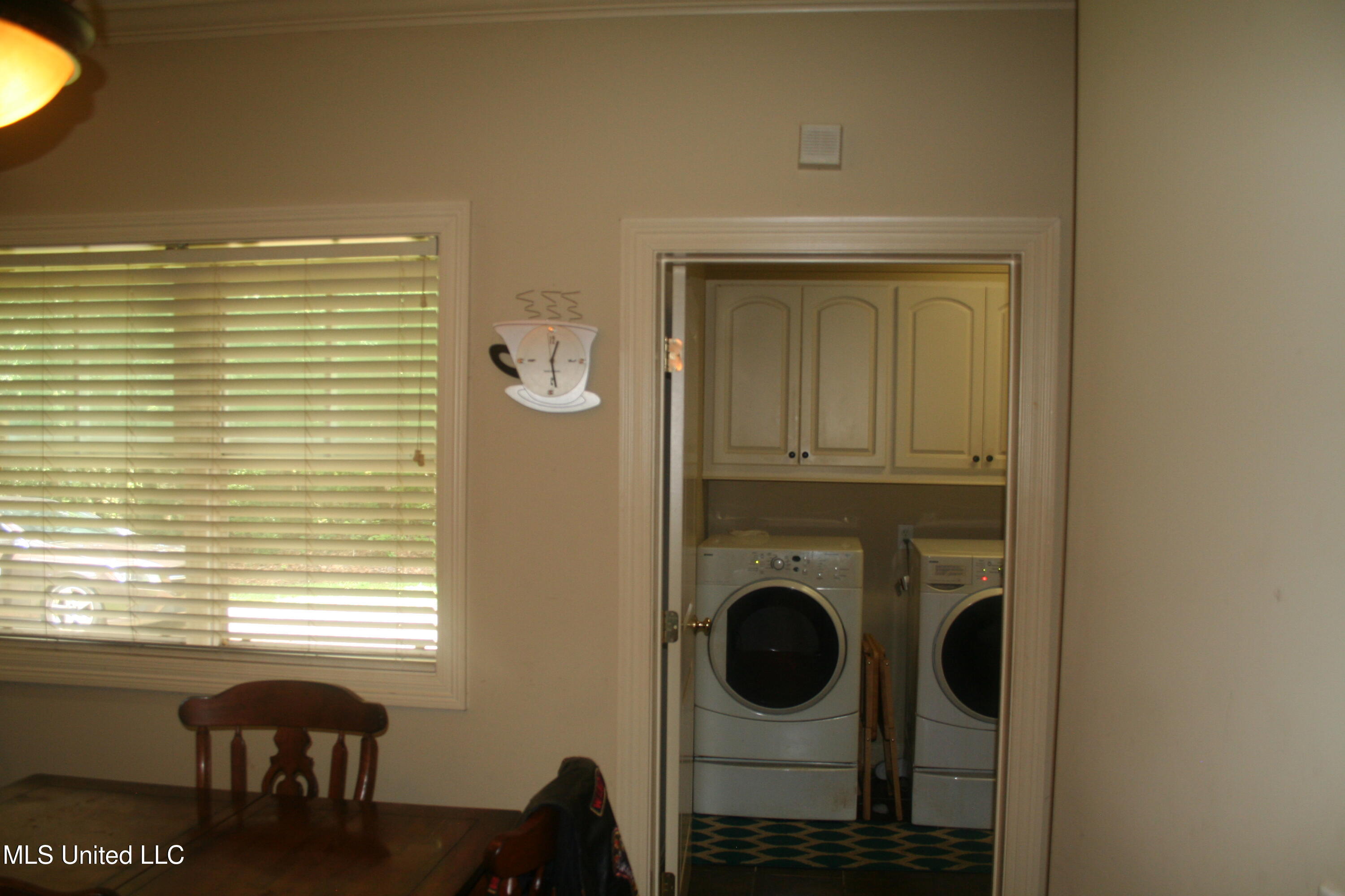 304 Whitetail Court Florence, MS 39073 - Photo 12 of 17 IMG_2361