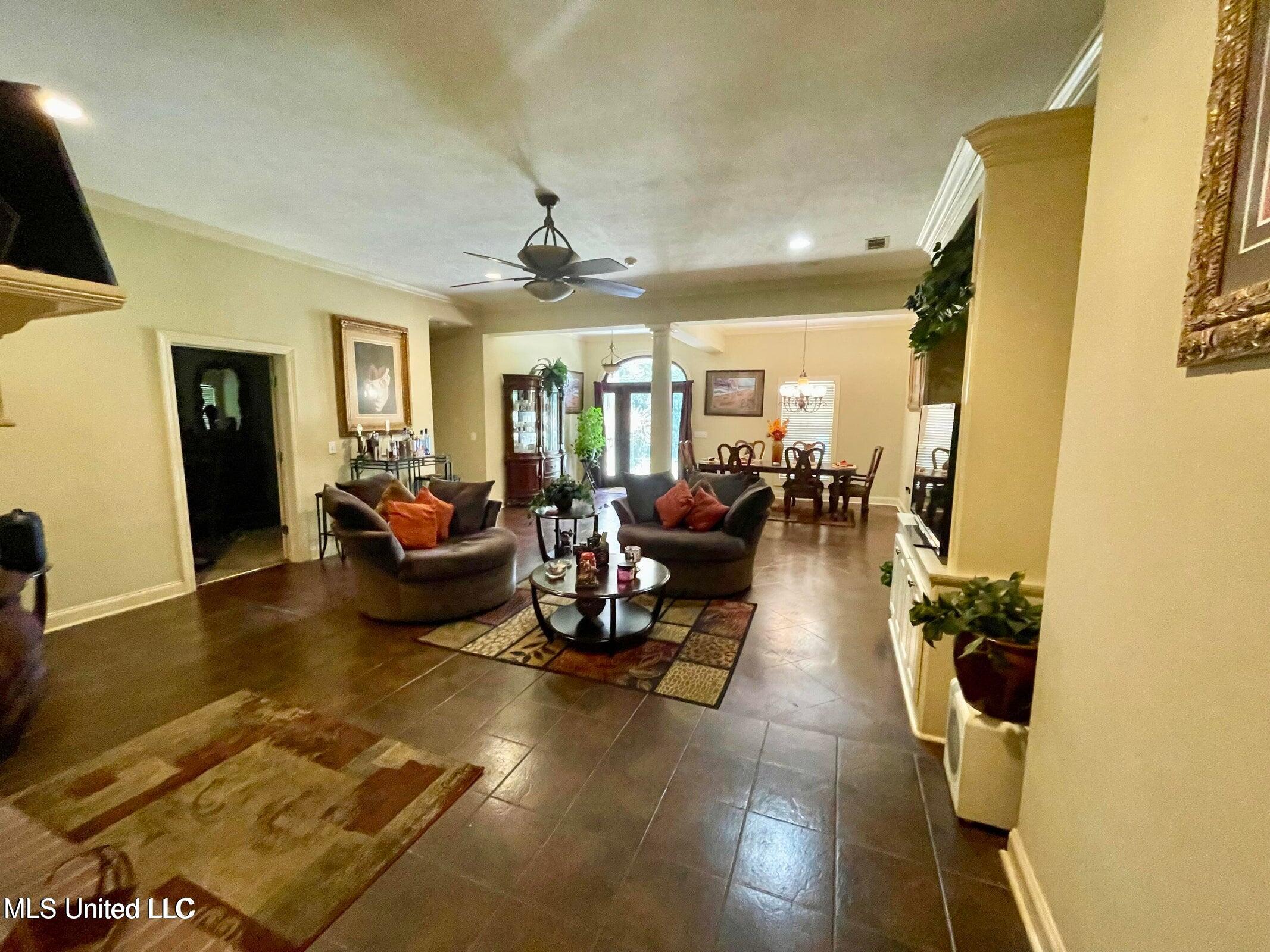 304 Whitetail Court Florence, MS 39073 - Photo 5 of 17 2nd pic