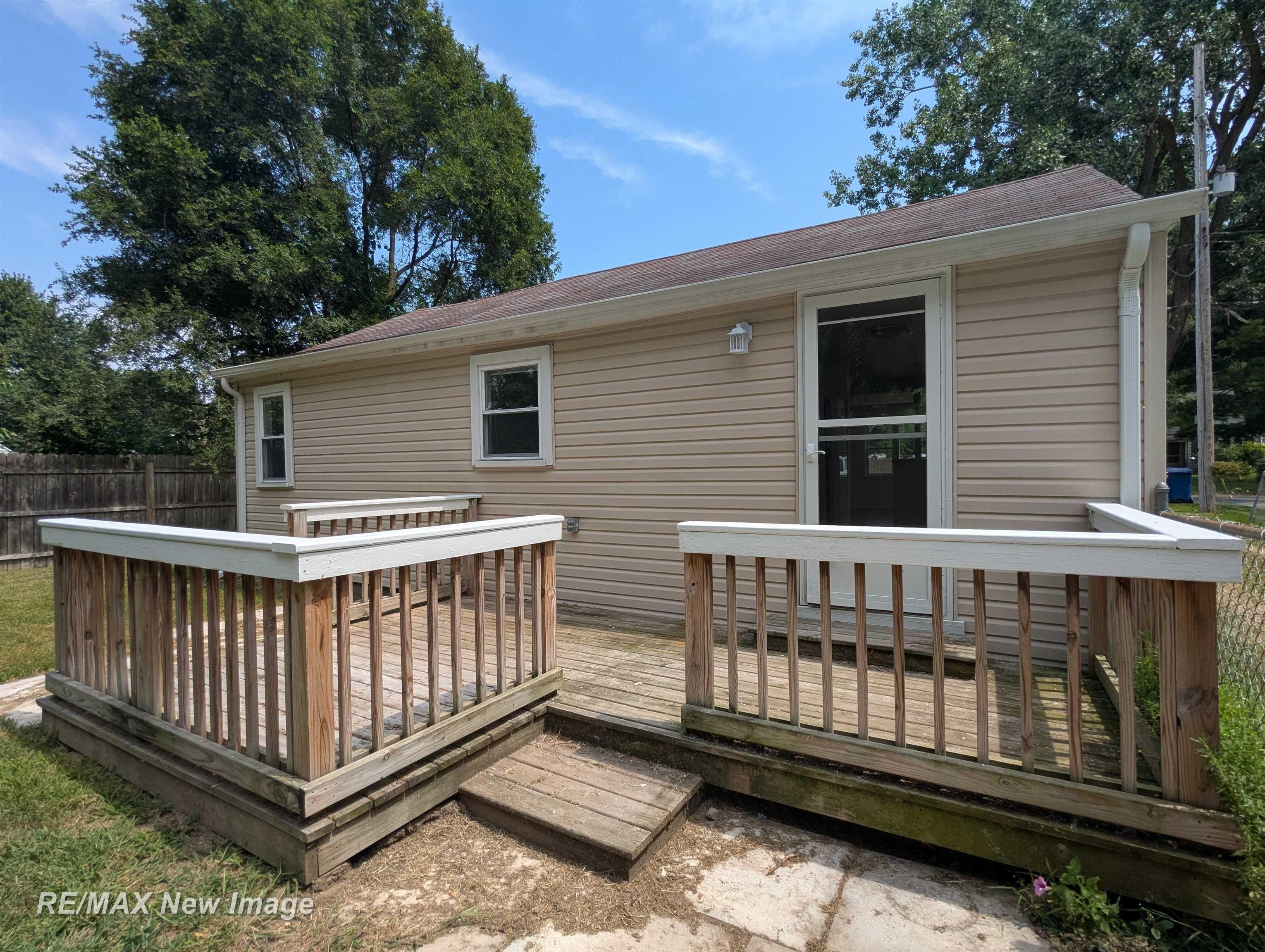 4212 Pineport Road Bridgeport, MI 48722 - Photo 20 of 24 50183703-3270a790-4270-4404-970d-4b4119fa7653.JPG