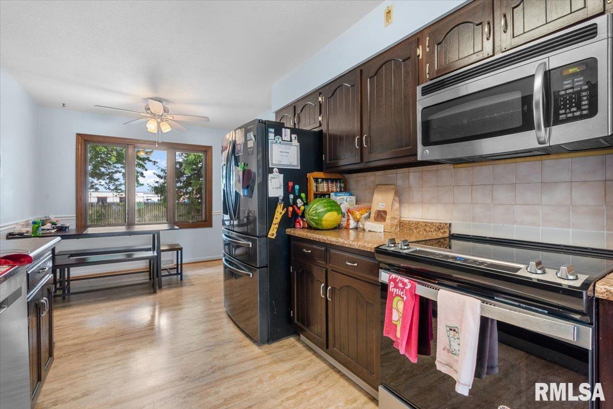 3137 Temple Drive Springfield, IL 62704 - Photo 6 of 39