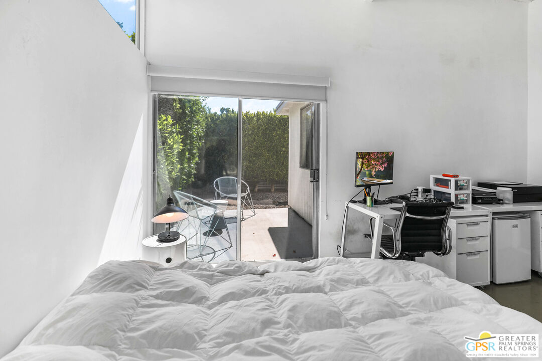 971 East Alexander Way Palm Springs, CA 92262 - Photo 20 of 54