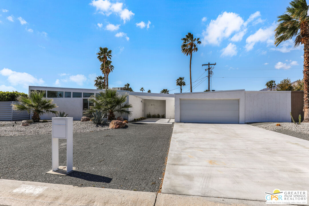 971 East Alexander Way Palm Springs, CA 92262 - Photo 45 of 54