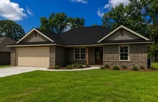 $275,000 | 807 South State Street, Madisonville, TX 77864