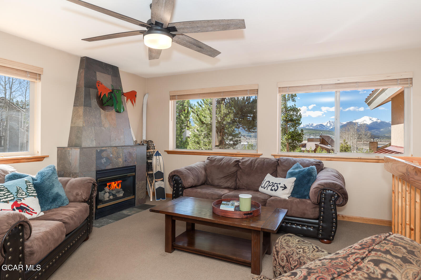 813 Ermine Lane Fraser, CO 80442 - Photo 7 of 35 Living Area 5