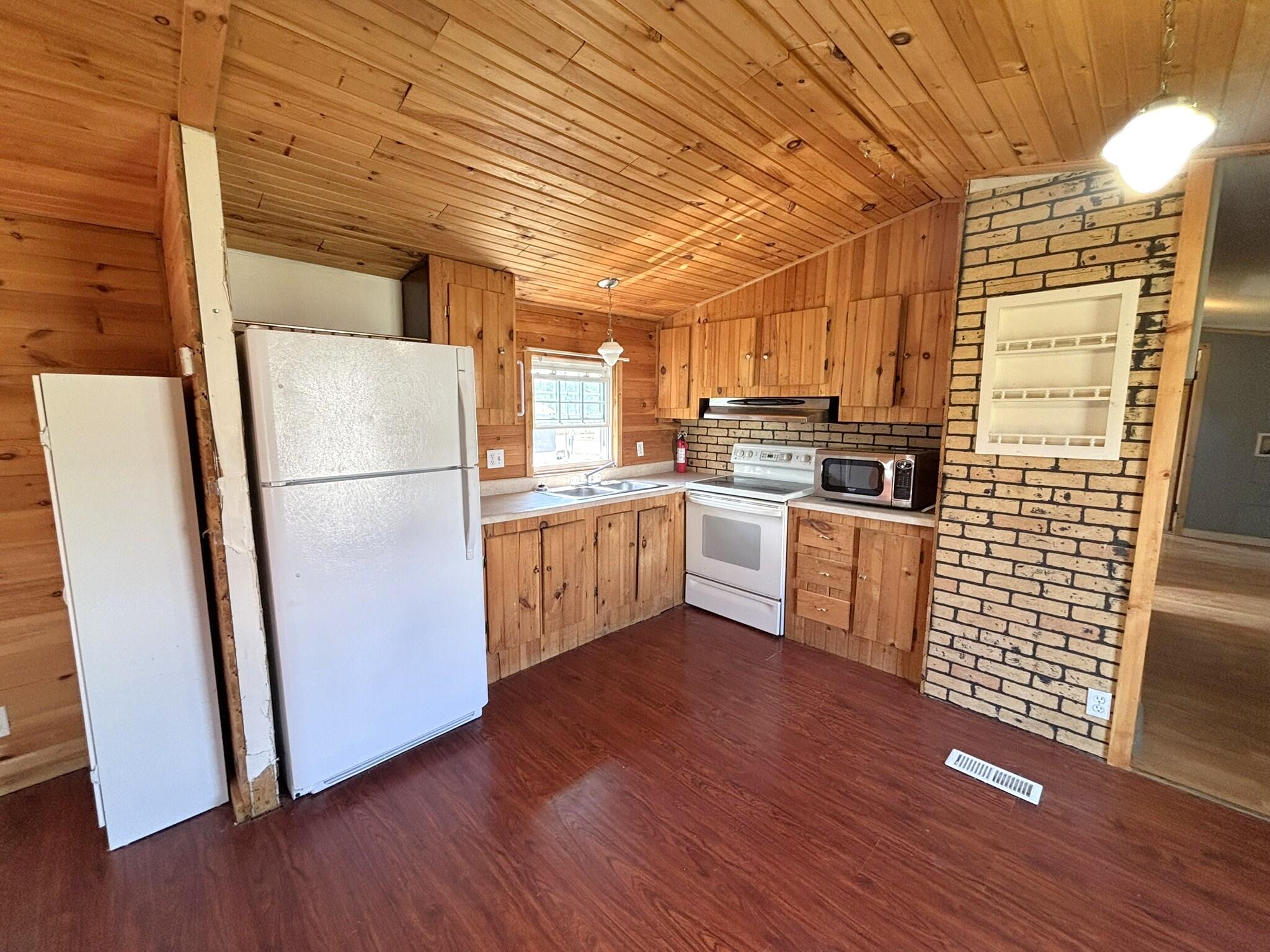 722 Hinckley Road Clinton, ME 04927 - Photo 10 of 30 10. Kitchen