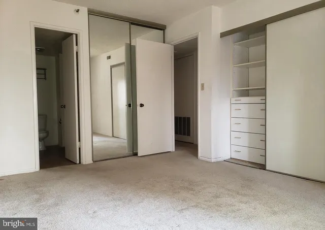 $2,500 | 1600 North Oak Street, Unit 206, Arlington, VA 22209