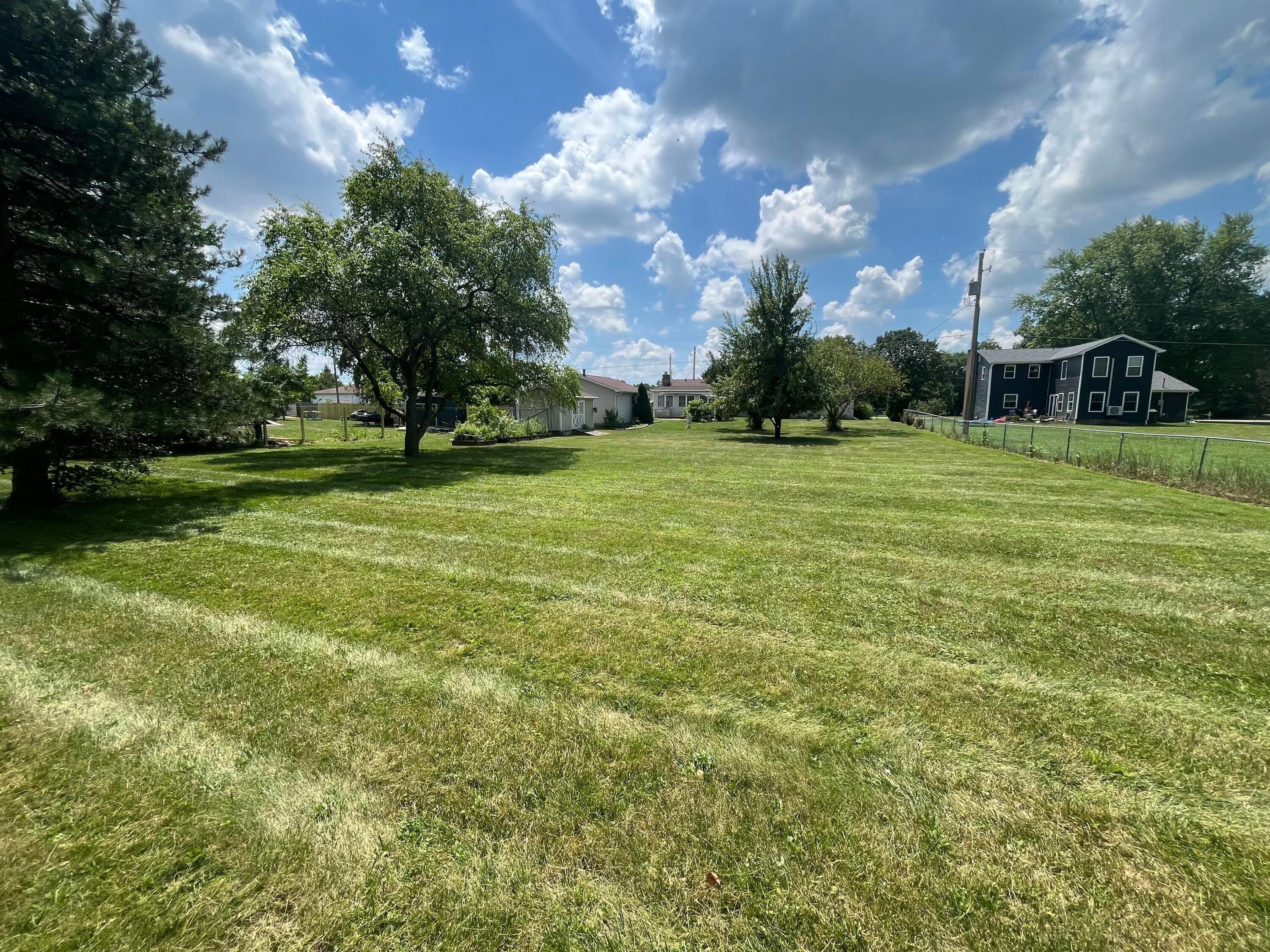 6580 Davis Road Hilliard, OH 43026 - Photo 23 of 23 Fenced rear yard