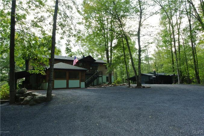 290 Clarks Road Henryville, PA 18332 - Photo 3 of 42 Gallery Image 3