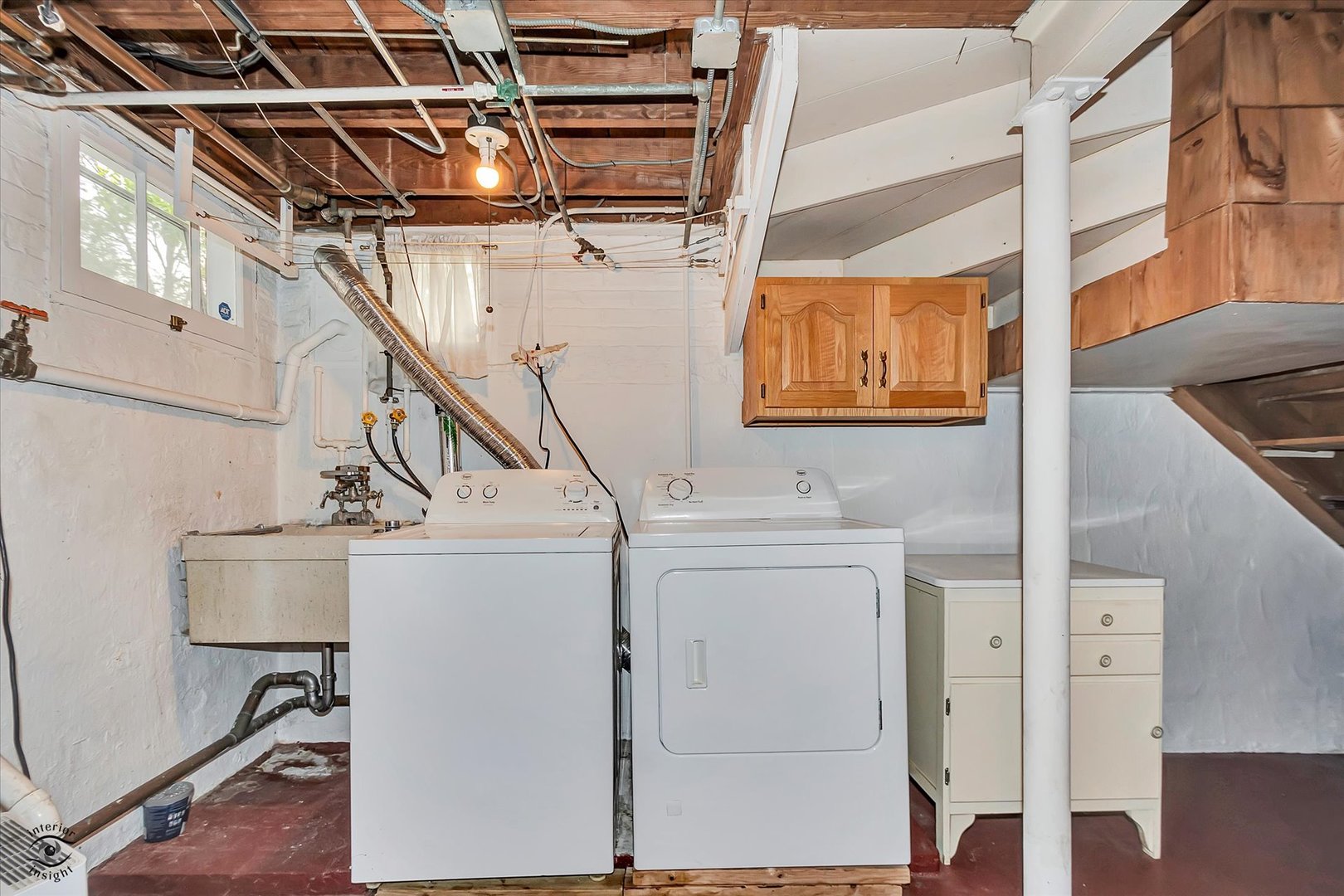 920 Juniper Road Glenview, IL 60025 - Photo 16 of 25 a utility room with dryer and washer