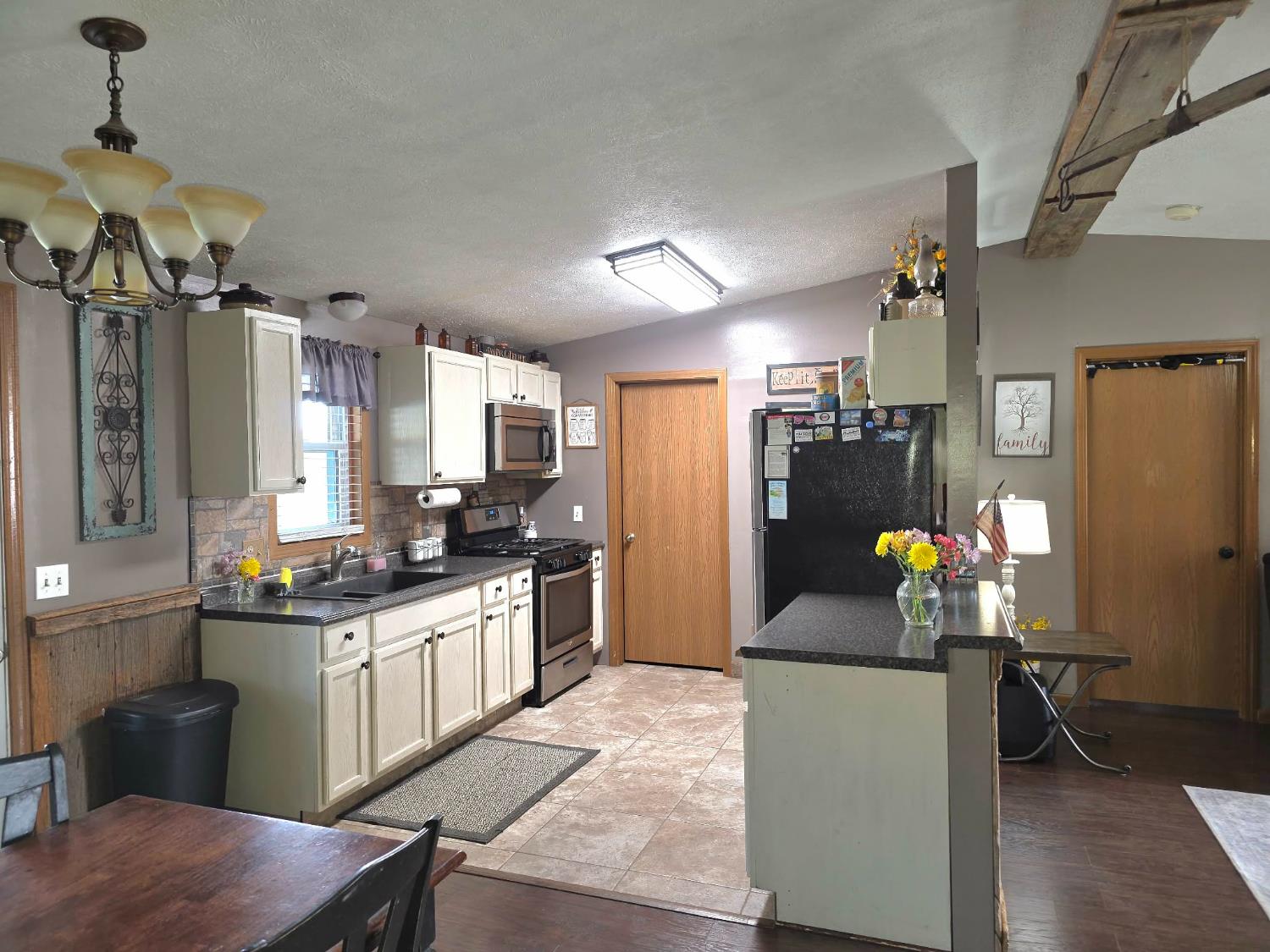 112 Maple Street Vevay, IN 47043 - Photo 3 of 52