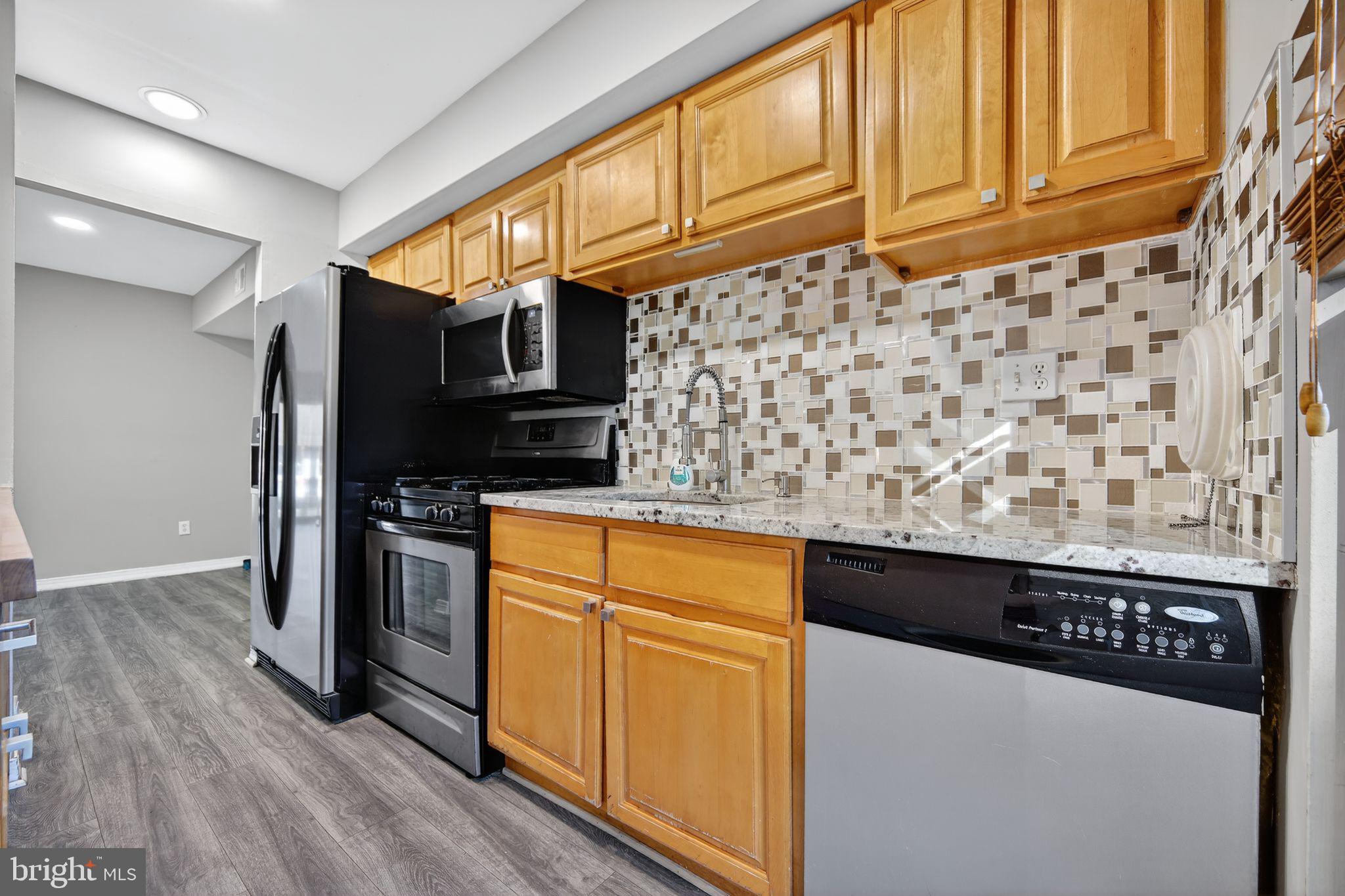11819 Academy Road, Unit A6/19B Philadelphia, PA 19154 - Photo 8 of 30 Kitchen