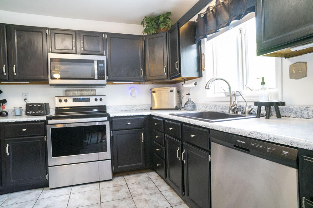 168 Salmon River Road Plattsburgh, NY 12901 - Photo 6 of 39 Gallery Image 6