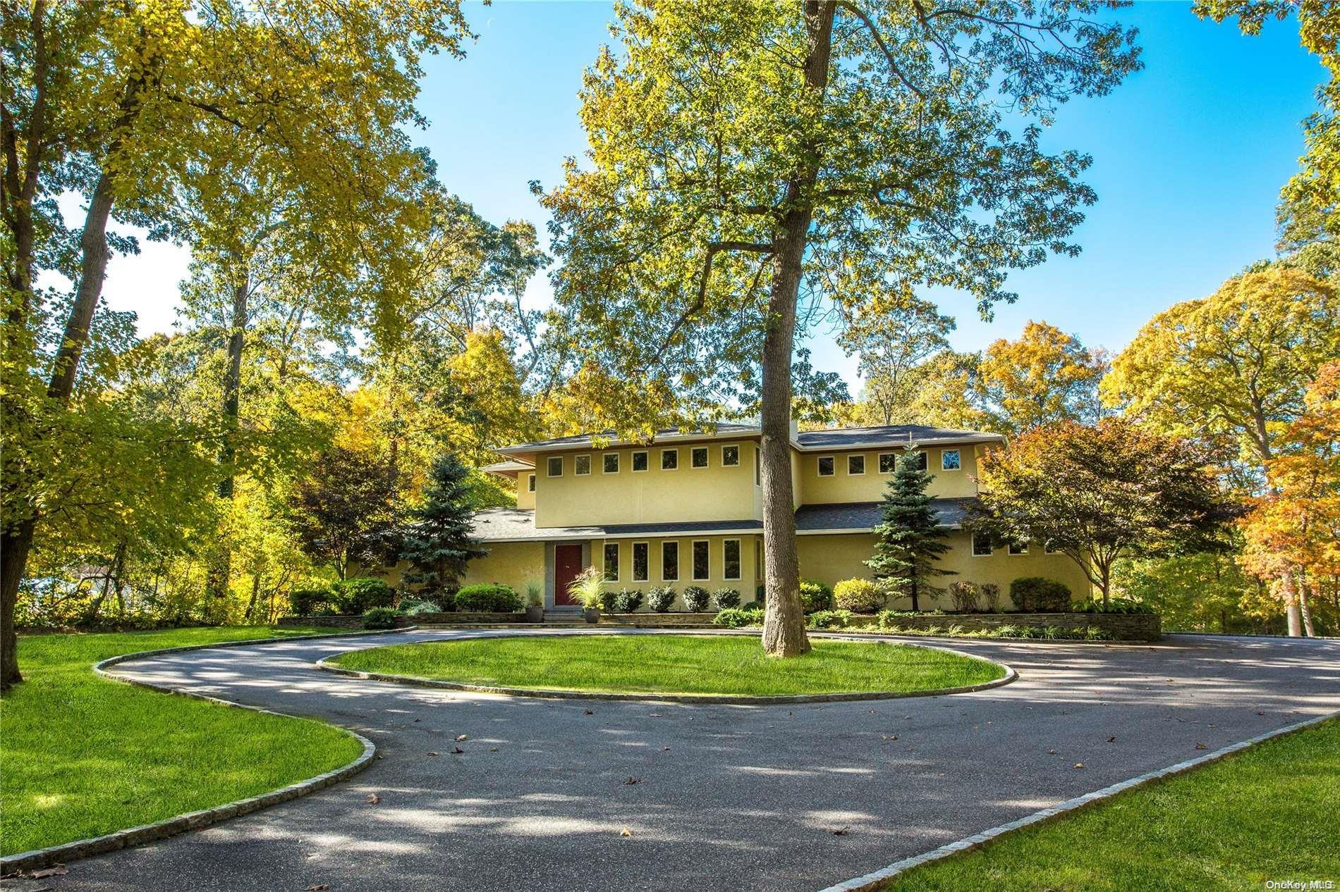 427 Woodbury Road Cold Spring Harbor, NY 11724 - Photo 1 of 1 Gallery Image 1