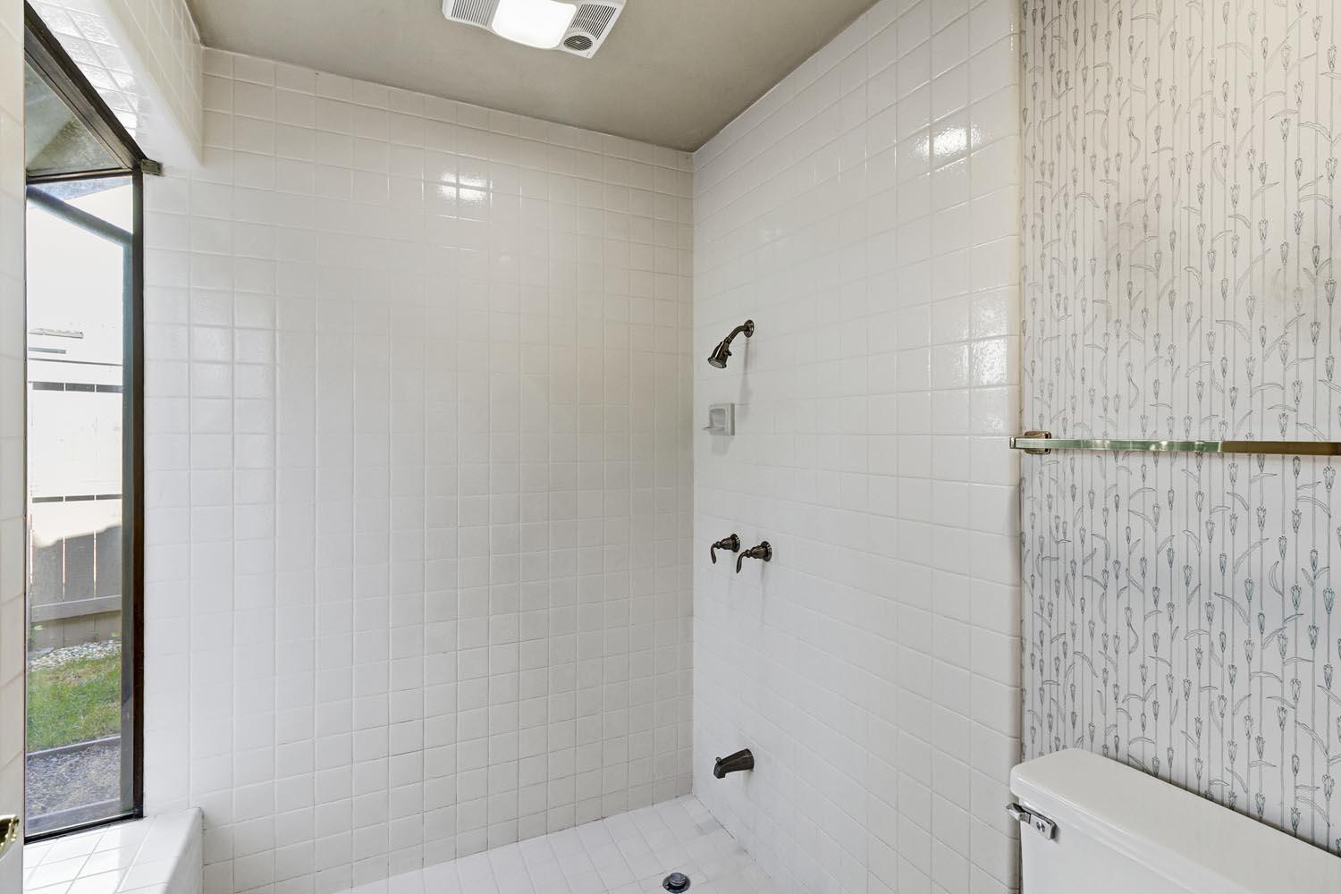 11368 Sutters Fort Way Gold River, CA 95670 - Photo 17 of 31