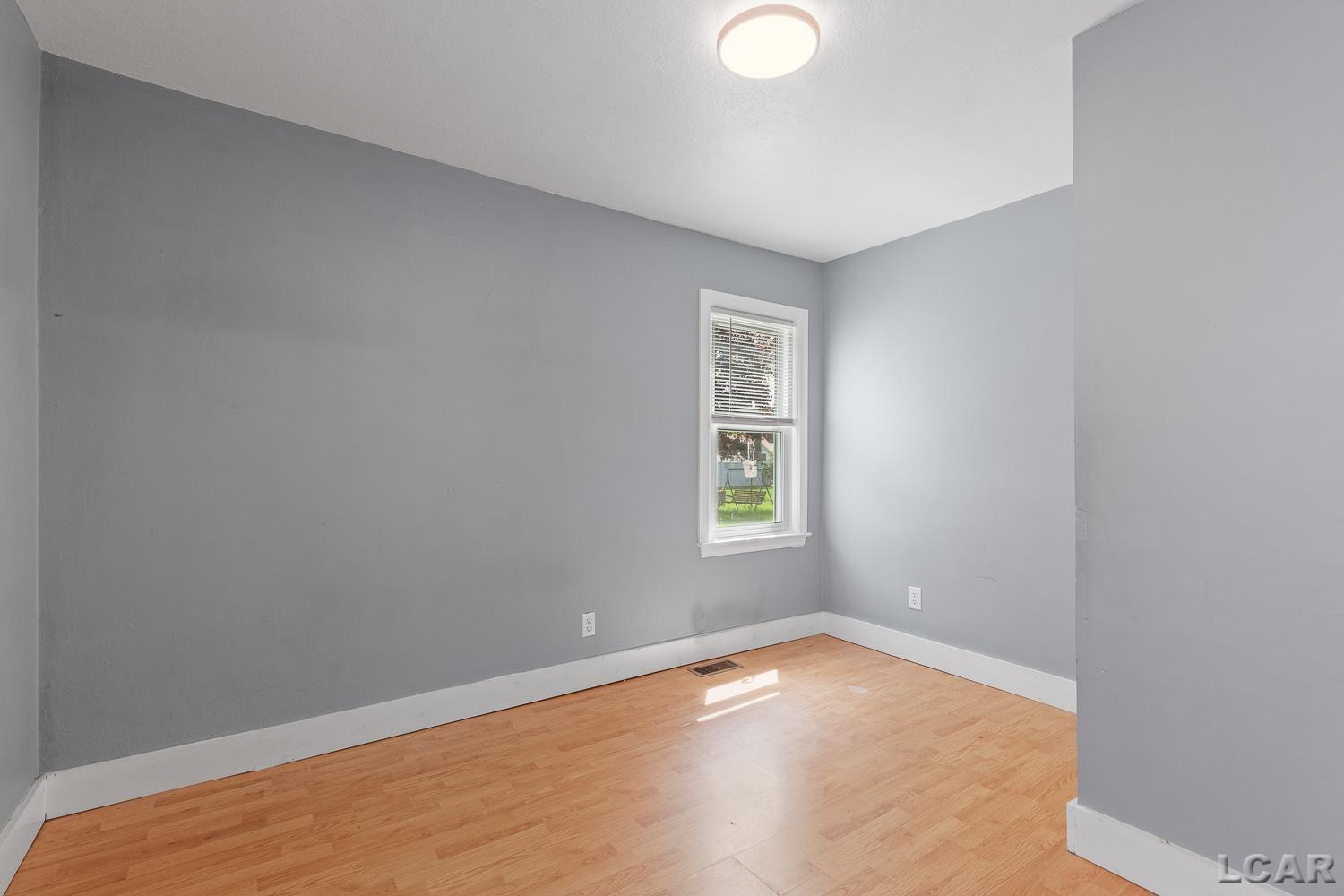 431 Oden Way Street Adrian, MI 49221 - Photo 20 of 39