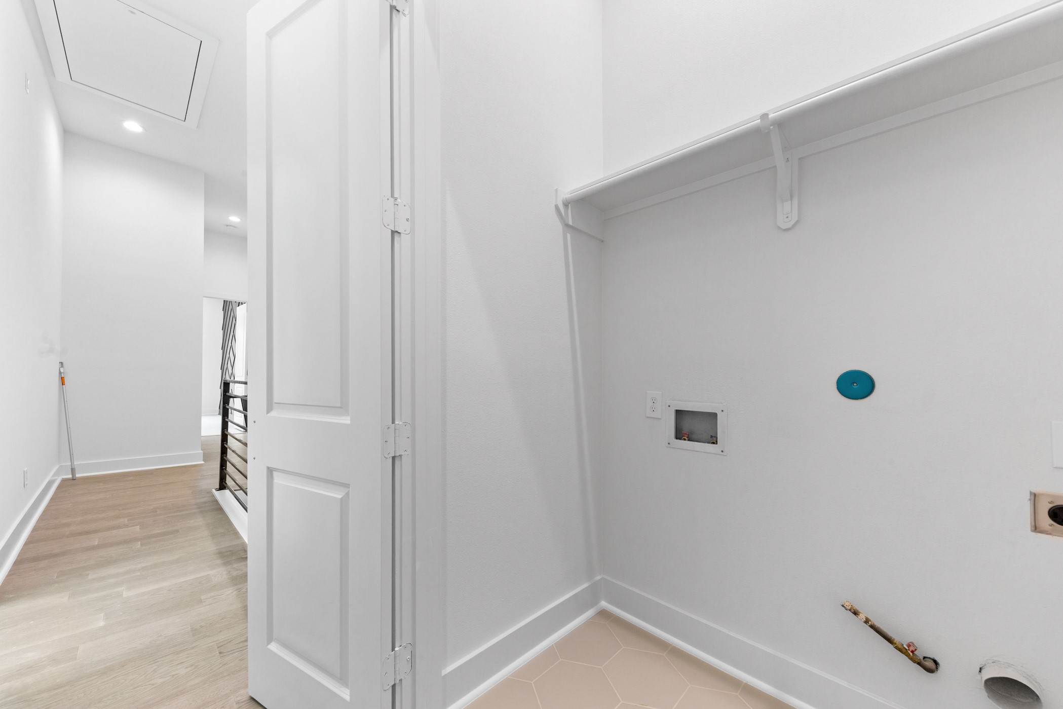 4710 Gunter Street Houston, TX 77020 - Photo 25 of 32 a view of an empty room